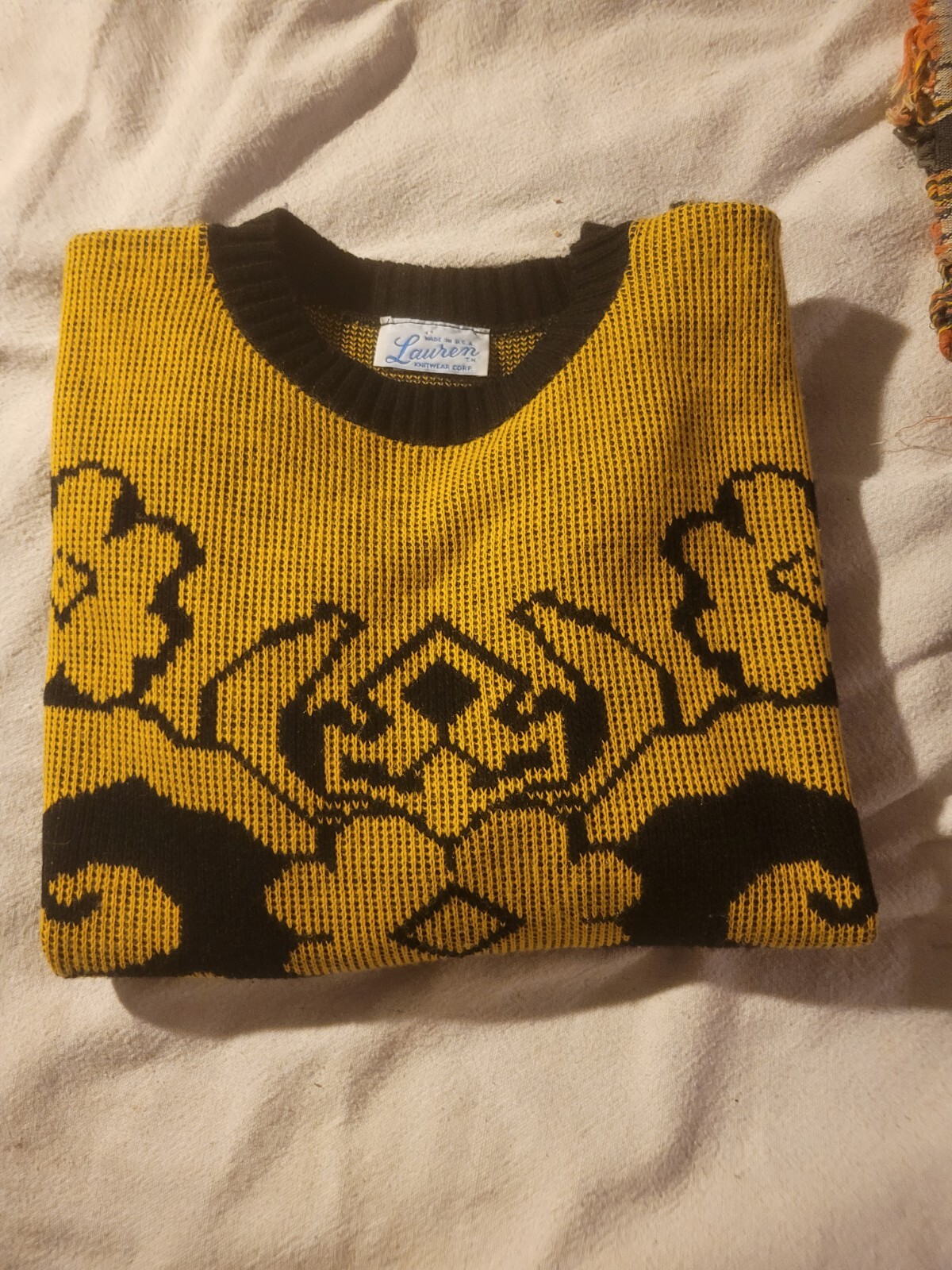 Vintage Black And Yellow Lauren Knitwear Corp. Pullover Knit Sweater