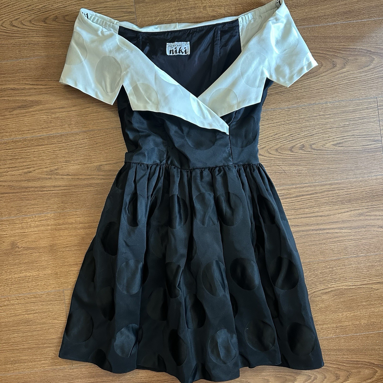1980s Vintage Karen Lucas for Niki Black and White Subtle Polka Dot Dress