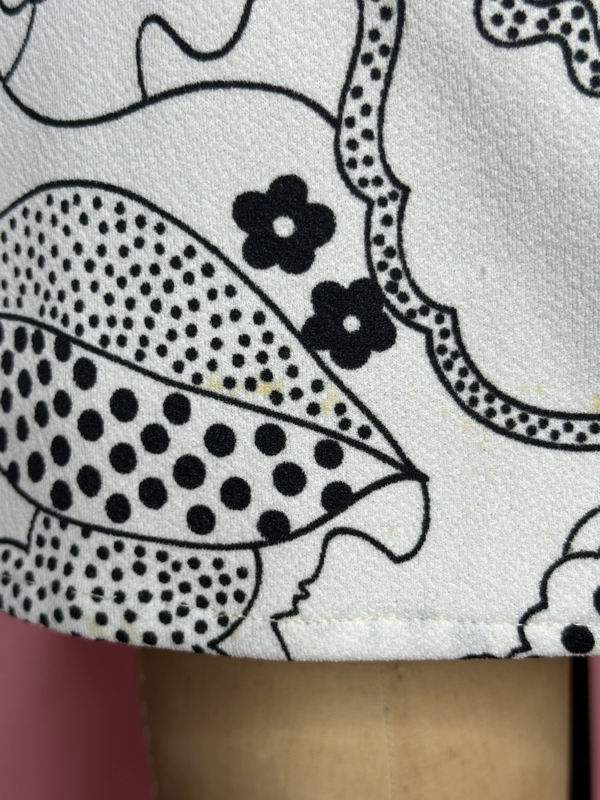 1960s MOD FACE Print SURREALIST OP Art Dot Whimsical Mini Dress. XS-S. AS IS