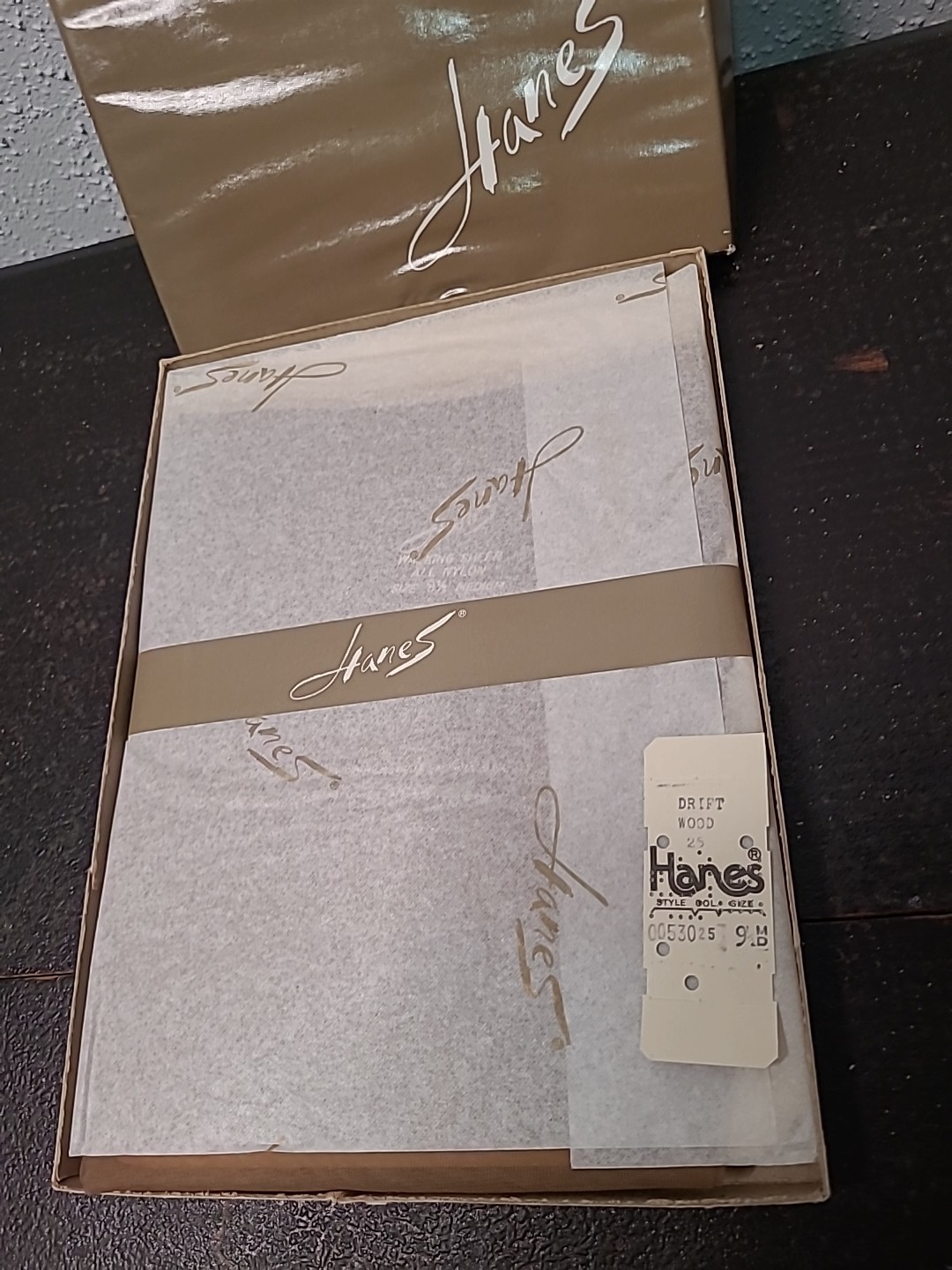 Vintage 3 Pair Flat Knit Garter Stockings Hanes 530 M Driftwood 9.5 9 1/2 M NOS