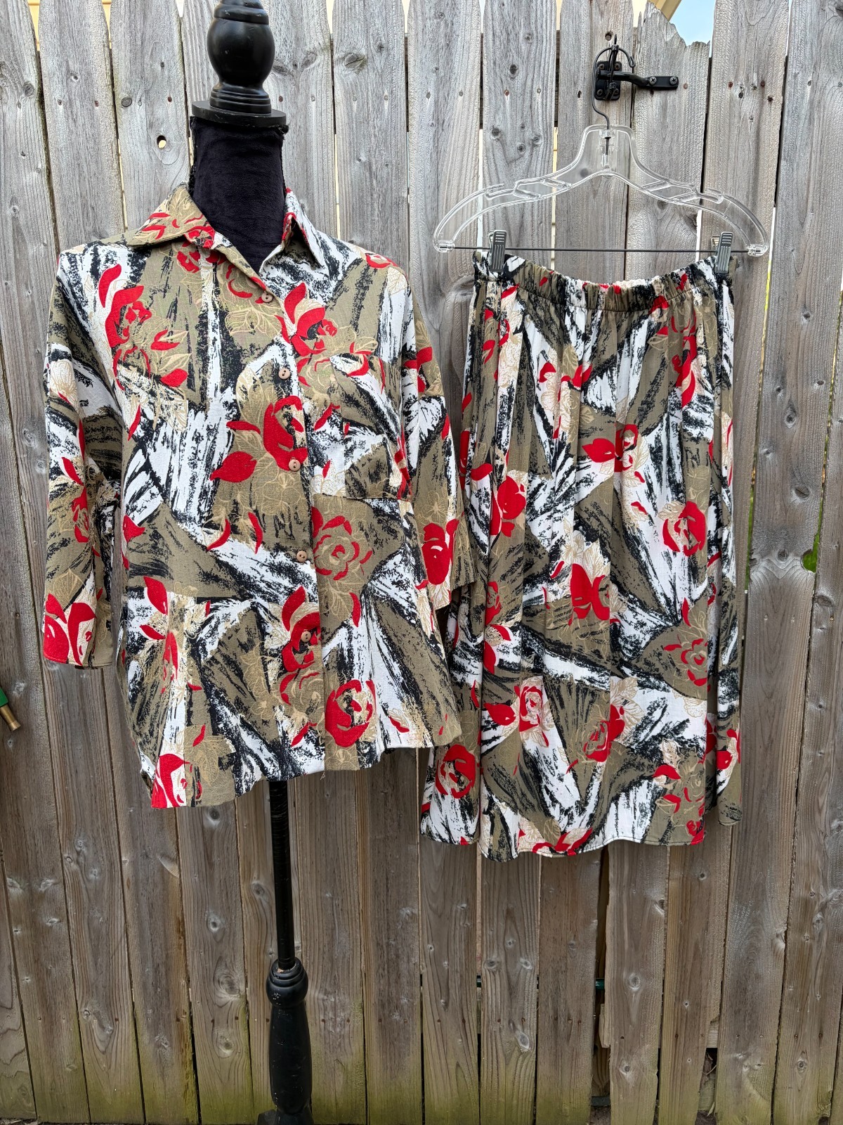 Vintage Touche La Flower Design Shirt and Skirt Set 2x