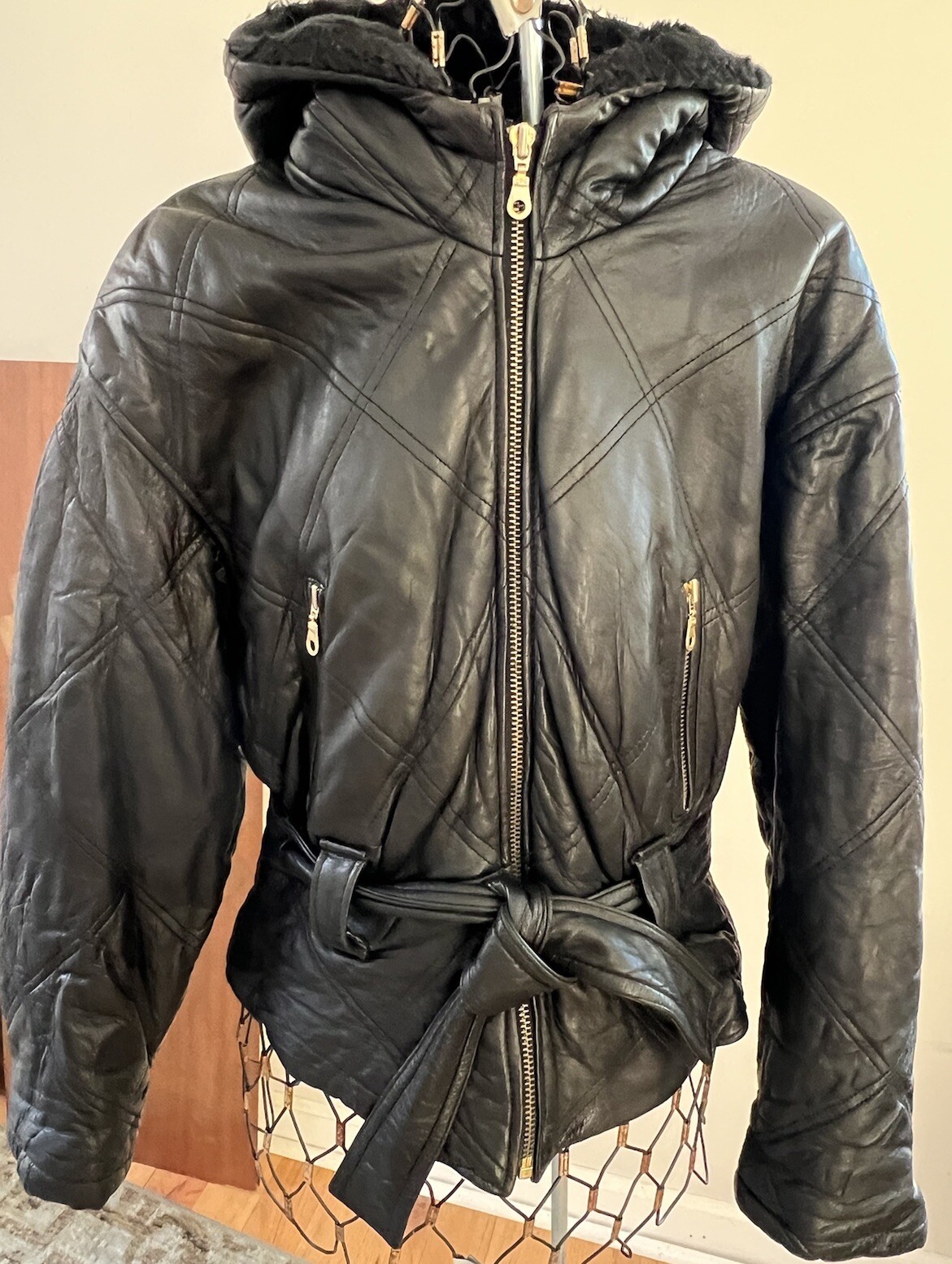 Women’s VTG Coat Black Leather Hood Belt Insulated Liner L Otello Pelle