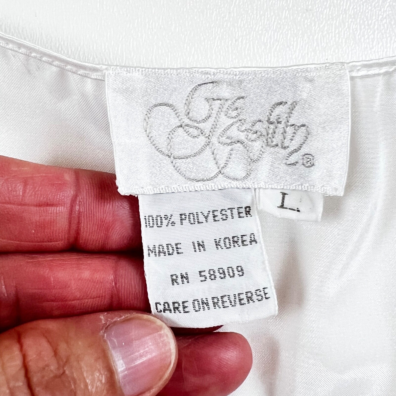Vtg Go Softly Kimono S/S Mini Satin Robe Tie Front Embroidered Neck White, L