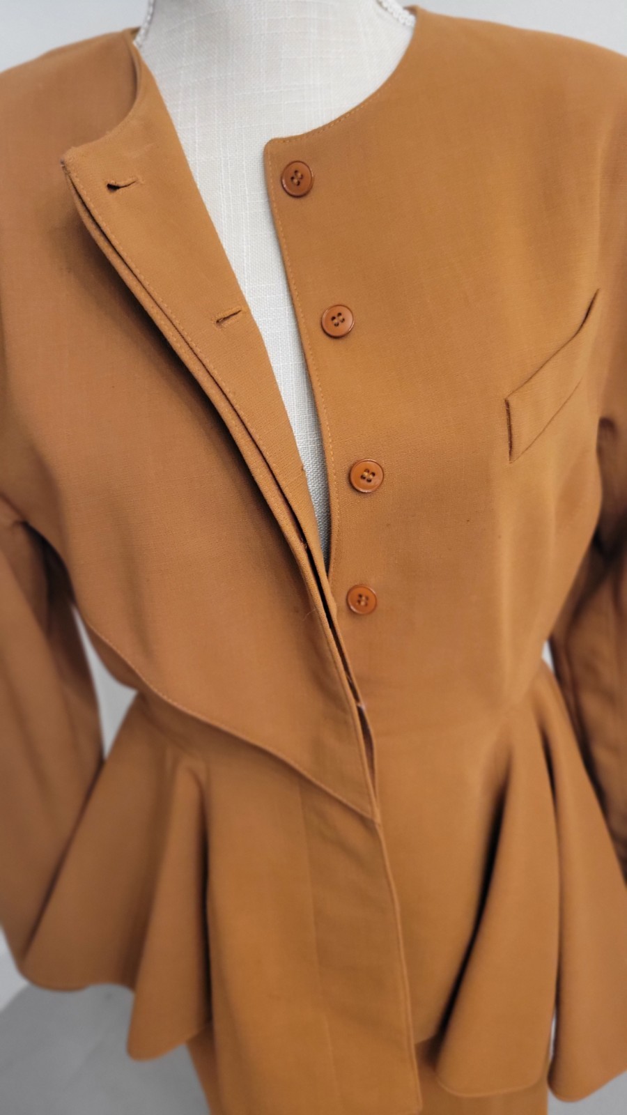 Vtg Skirt Suit Sz 8 French Import Couture 80’s Paris Wool Jacques Molko Note Gvc