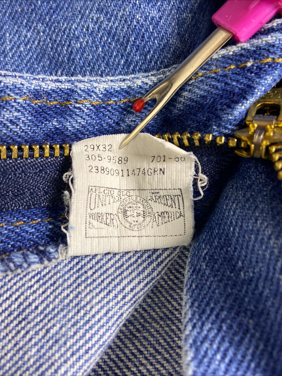 Vintage Lee Riders Women’s Size 12 Med Blue Distressed Denim Jeans Union Made