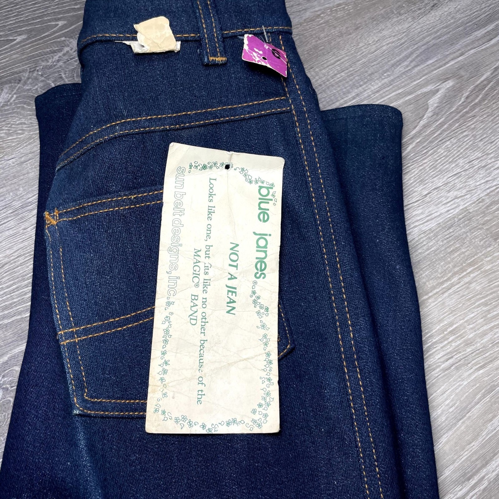 NWT NOS Vintage Womens Sun Belt Magic Band Dark Wash Denim Jeans 25″ – 26″