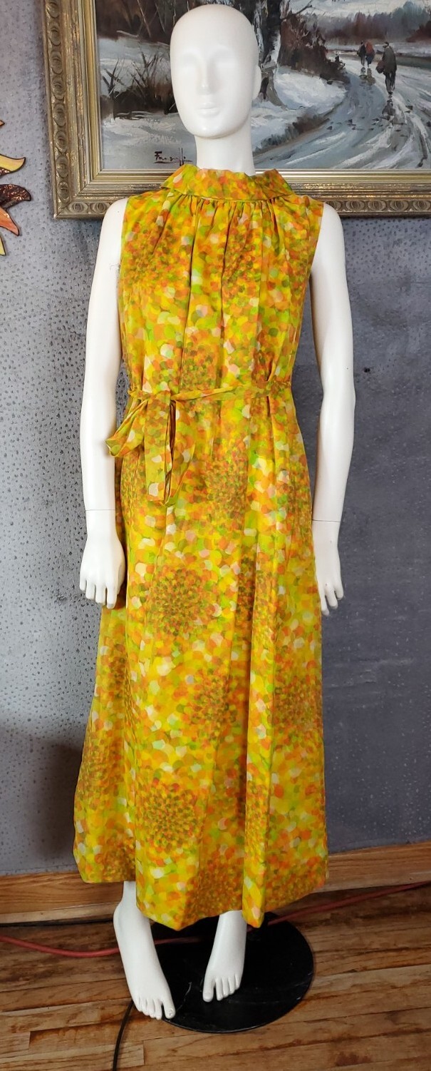 Vintage Paulette Sleeveless Floral Dress With Built In Belt Lined Sheer Overlay