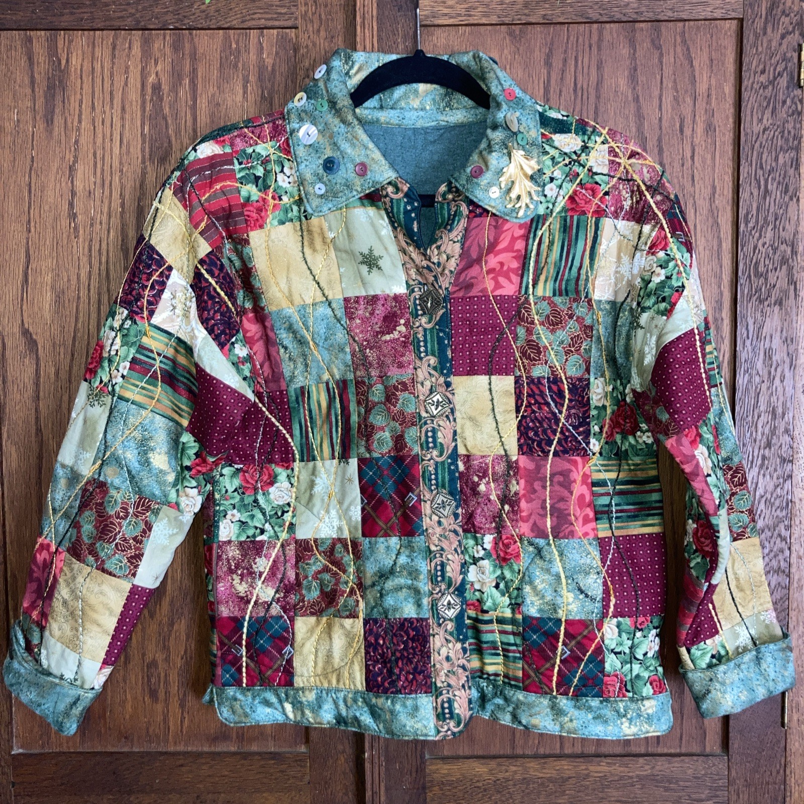Vtg Womens Patchwork Quilt Jacket Handmade Small Pockets Red Green Gold Buttons