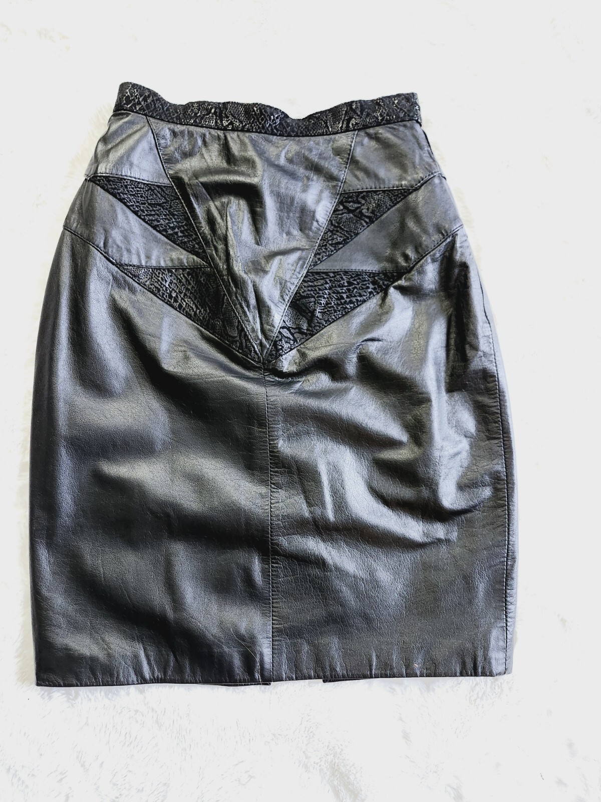 VINTAGE WOMEN’S SIZE 5/6 G-III LEATHER FASHIONS BLACK SKIRT. 80’S