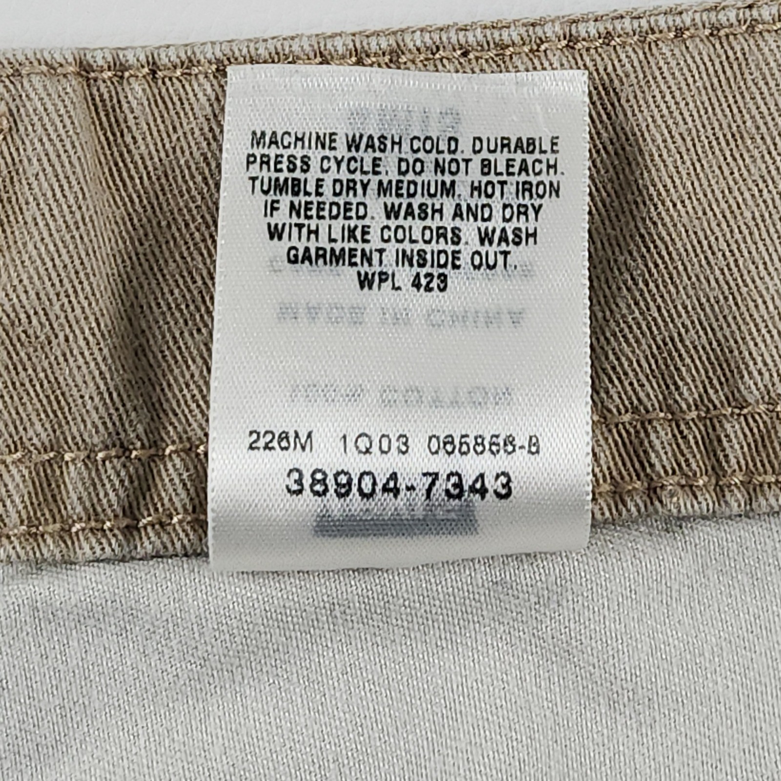 Vintage Y2K Levis Khaki Shorts 2003 Button Fly Patch Pocket Size 4