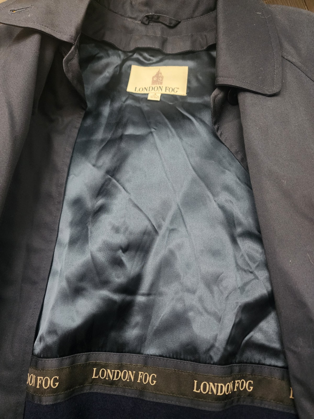 Vintage London Fog Women Size 8 Navy Trench Coat Rain Coat Removal Lining Belt