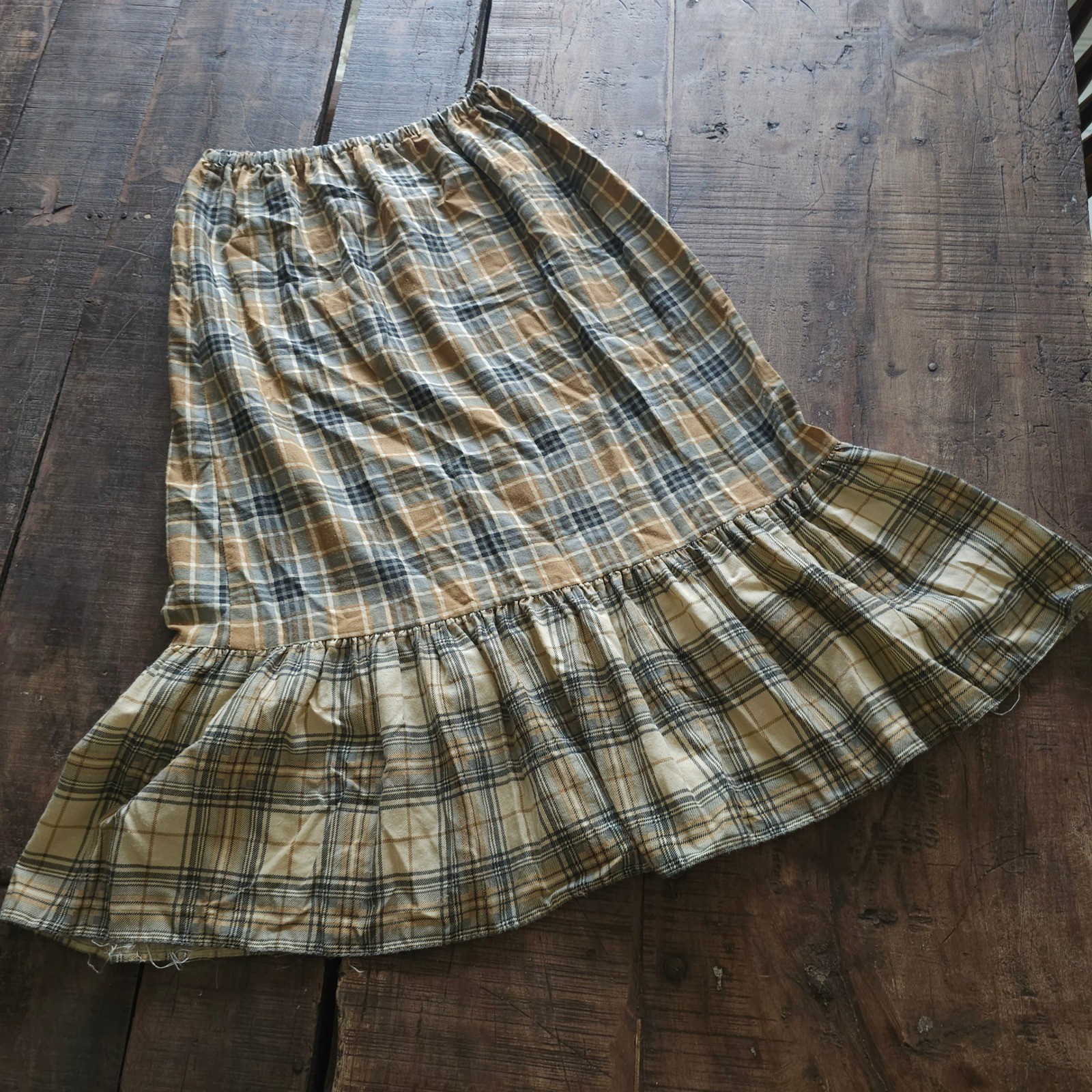 Vintage 90s Plaid Ruffle Hem Midi Skirt Tan Grey Check Elastic Waist Cottagecore