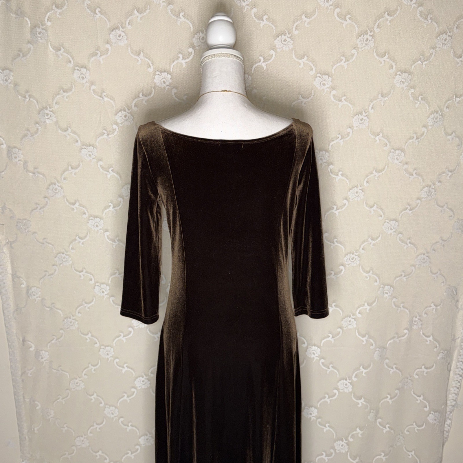 VTG Eddie Bauer Brown Flat Stretch Velvet Long Shift Dress Size Medium 36 Bust