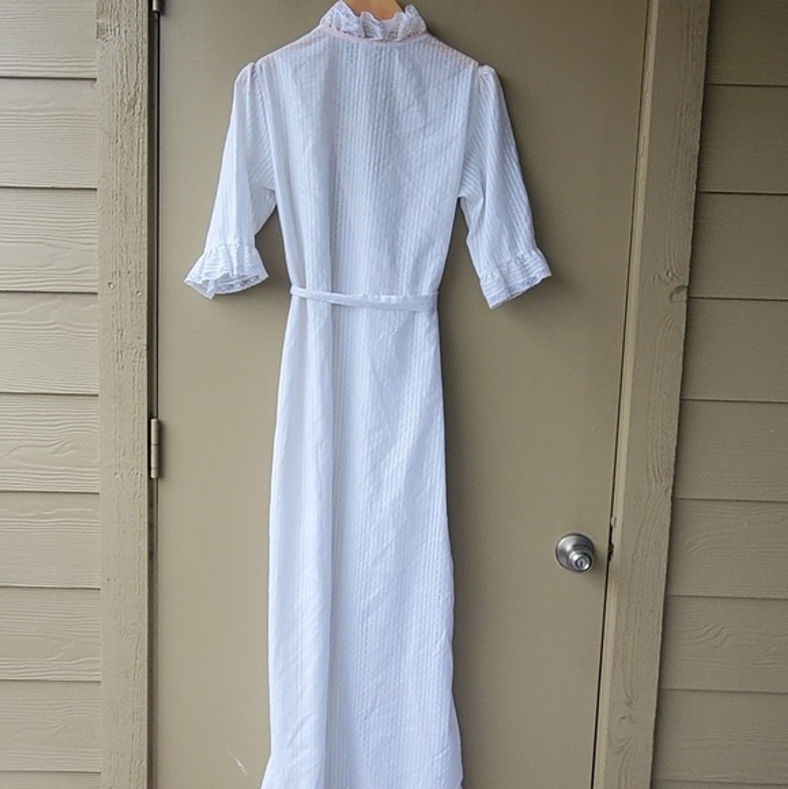 Vintage Jennifer Dale White Polka-dot Sheer Robe size 11