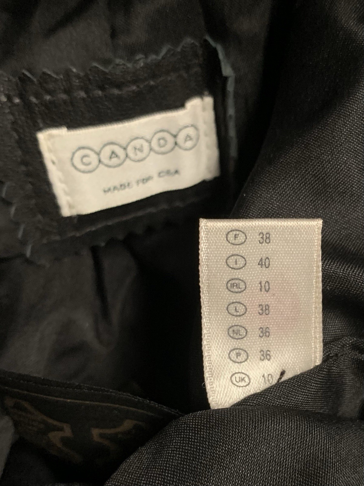 B1 Y2K CANDA C&A BLACK SOFT LEATHER PANTS SZ 4 RAW HEM BOOTCUT MOTORCYCLE 24×31”