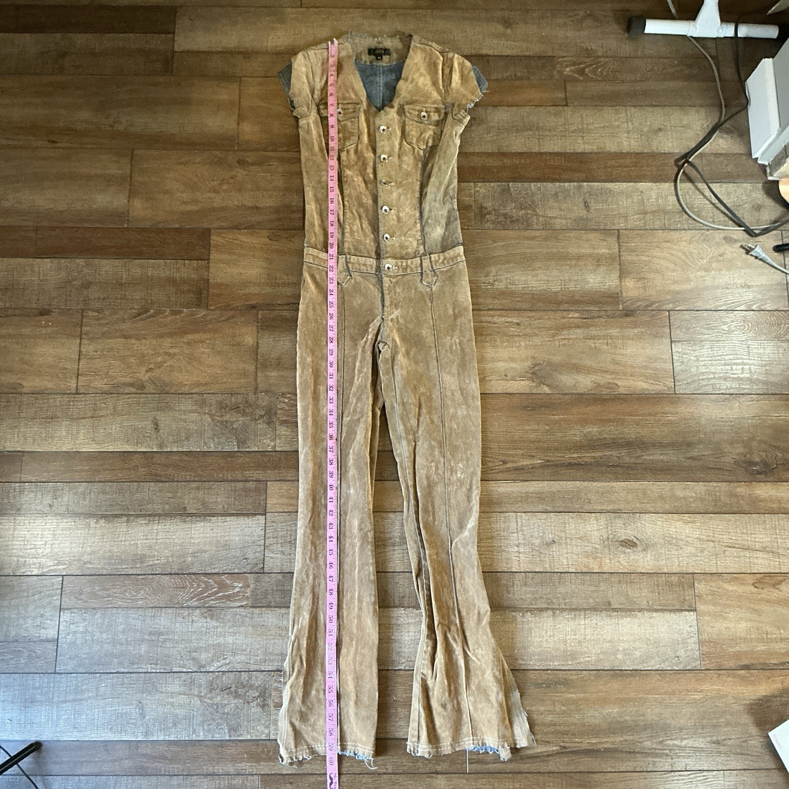 VTG JNCO Suede-Feel Jumpsuit Size M Tan Flare Leg Cap Sleeve Snap Front Y2K #36F