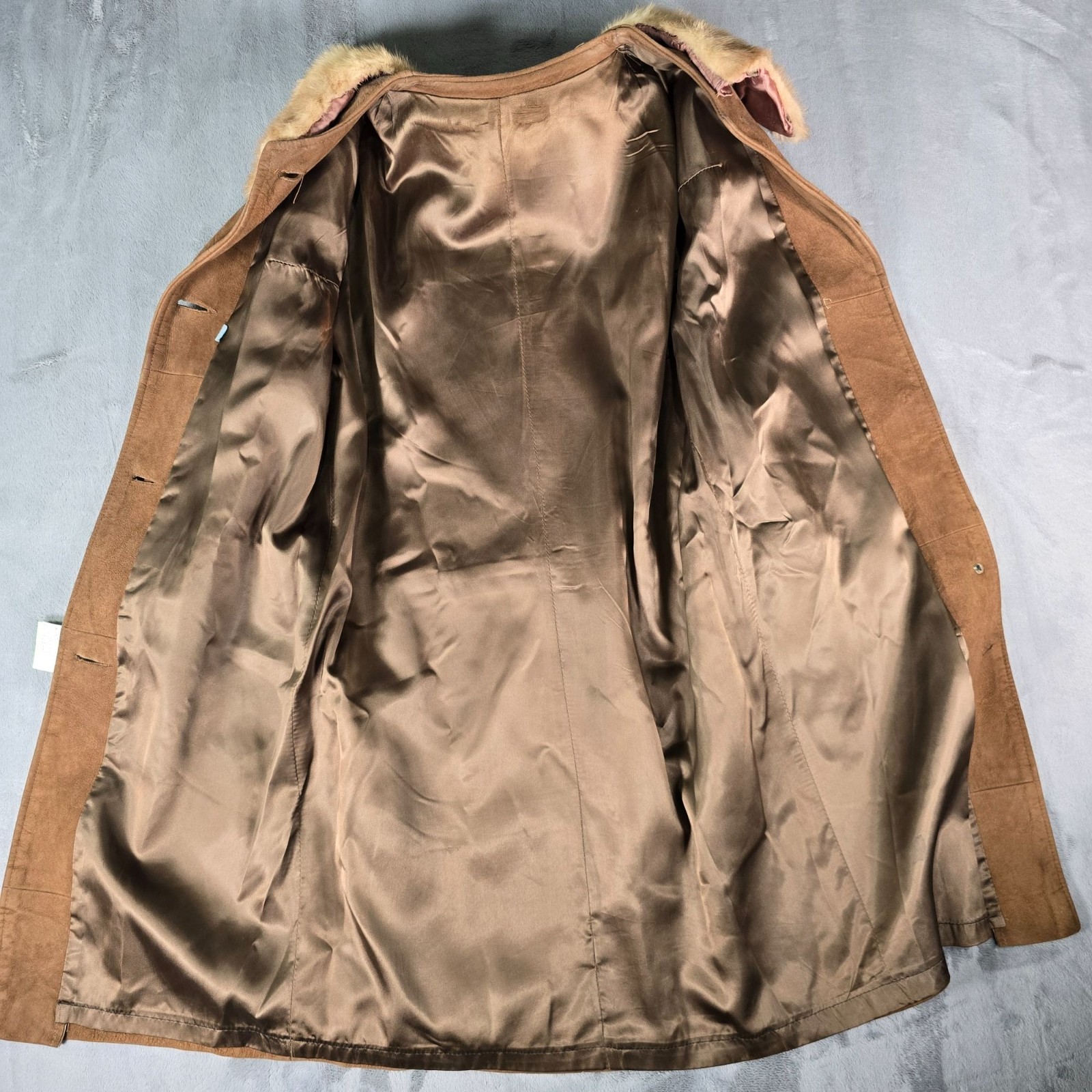 Vintage 1960s Unbranded Faux Fur Collar Camel Color Suede Coat (16L/Large)