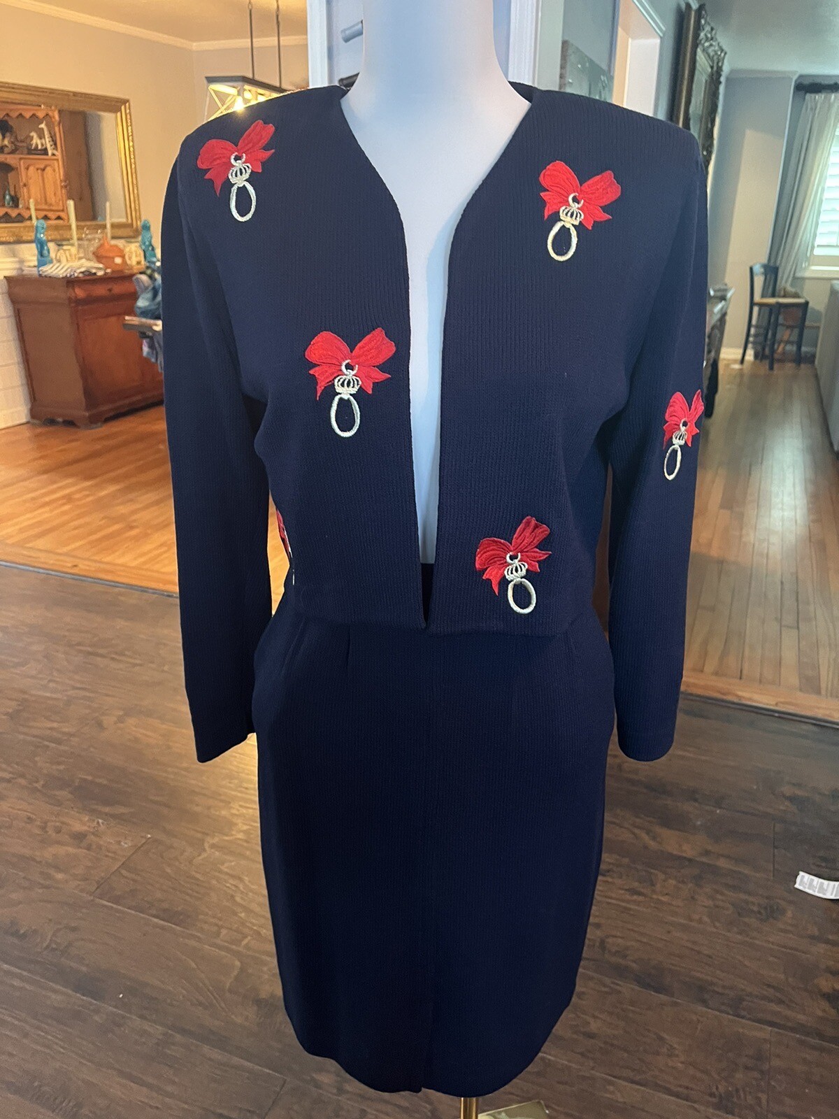 ST JOHN Marie Gray Navy Blue Knit Skirt & Jacket Set Sz 4 Holiday Bows Christmas