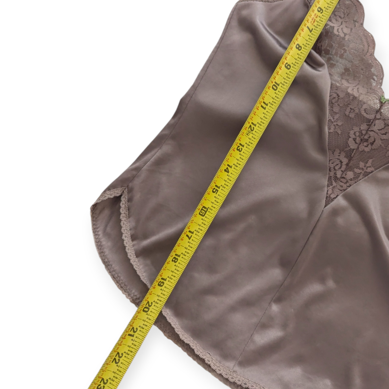 Vintage Maidenform Chantilly Nylon Lace Camisole Sz 34