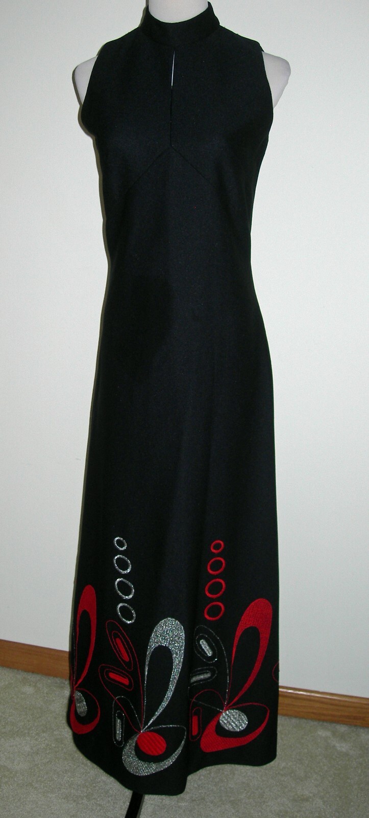 Vintage VTG HARLAN Maxi Dress Gown Black w/Red & Silver Atomic Mod Design S?