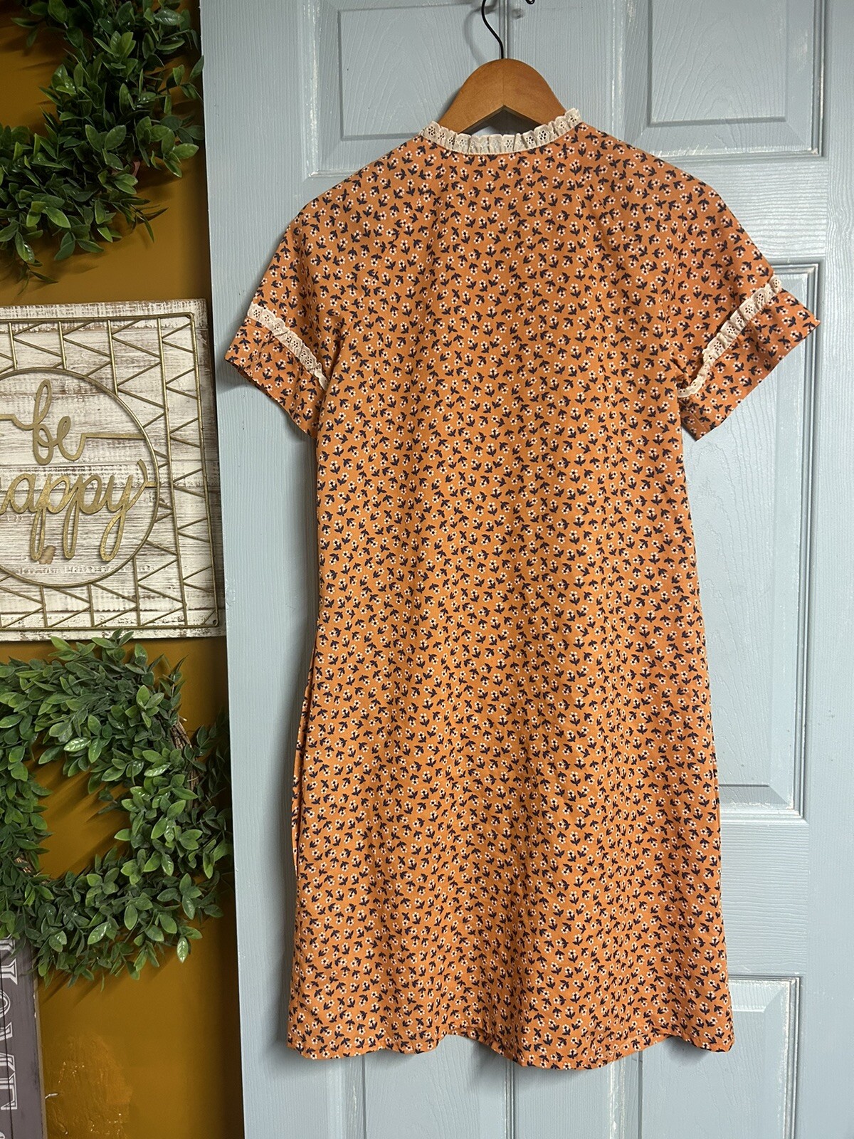 Vintage West Cal .45 Women’s House Dress Floral Snap Button