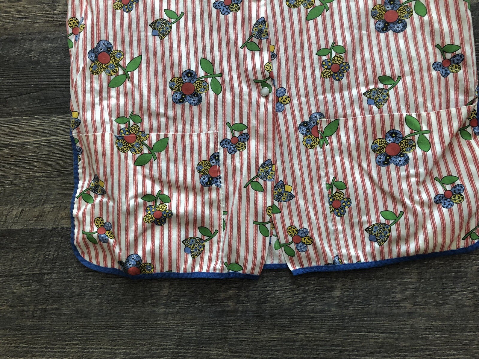 Vtg 60s/70s Floral Red Multicolor Top Vest Apron Smock Front Button Pockets~XL/L