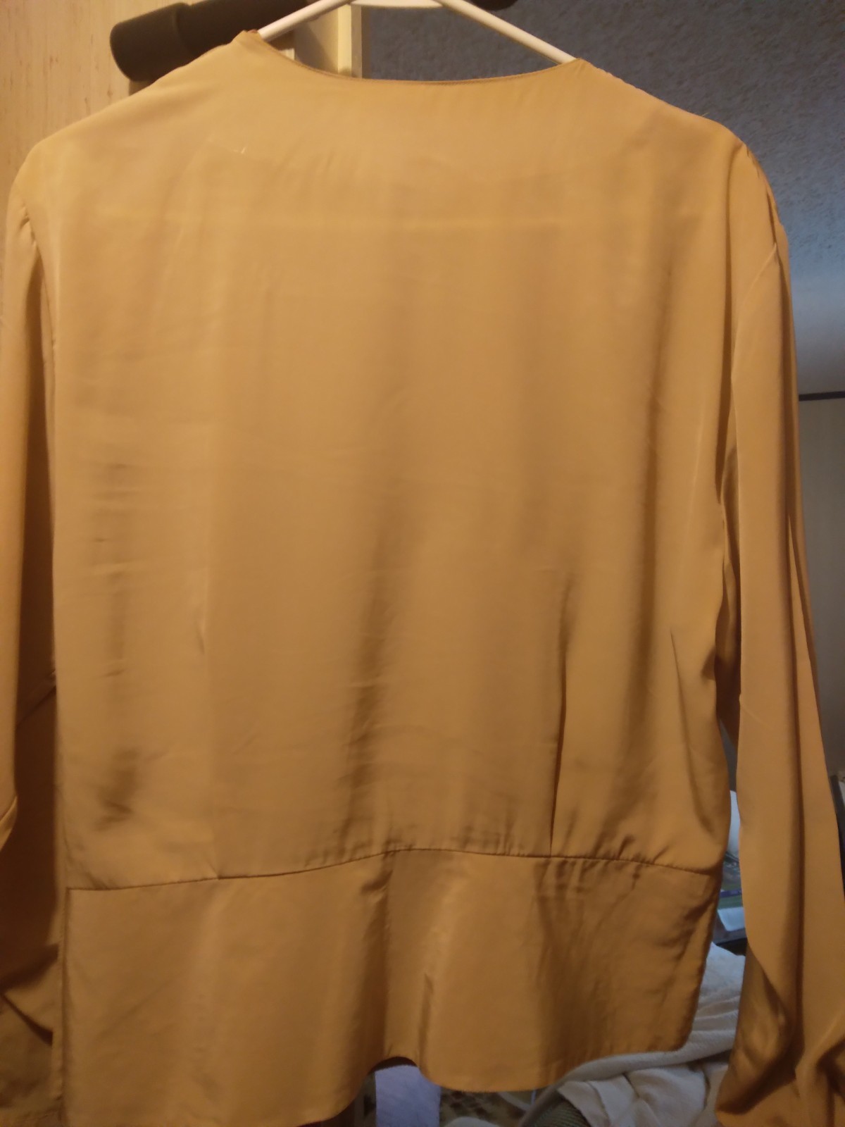vintage rivista long sleeve blouse, pleated front, 3 button shoulder closure