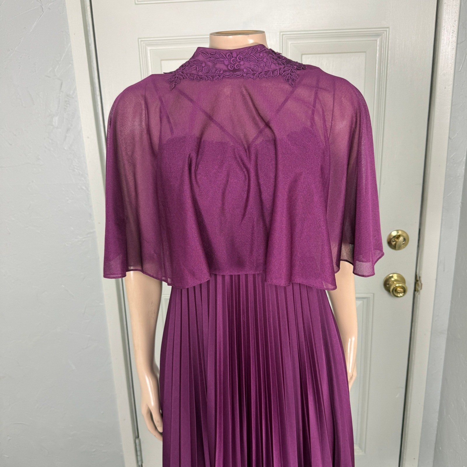 Vintage 70s Bridesmaid Dress Formal 2 piece set Polyester Pleated Sheer Lace II7