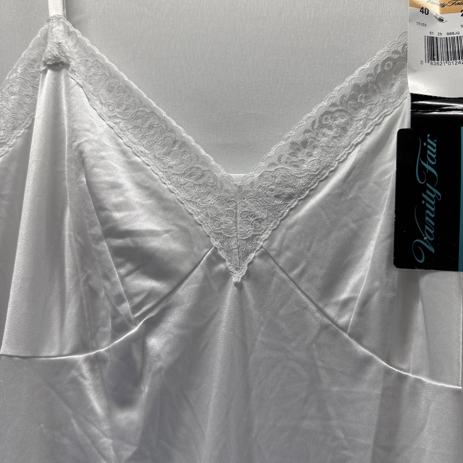New Vintage Vanity Fair Womens White Lace Slip Size 40 24″ Slip Dress Adj Straps