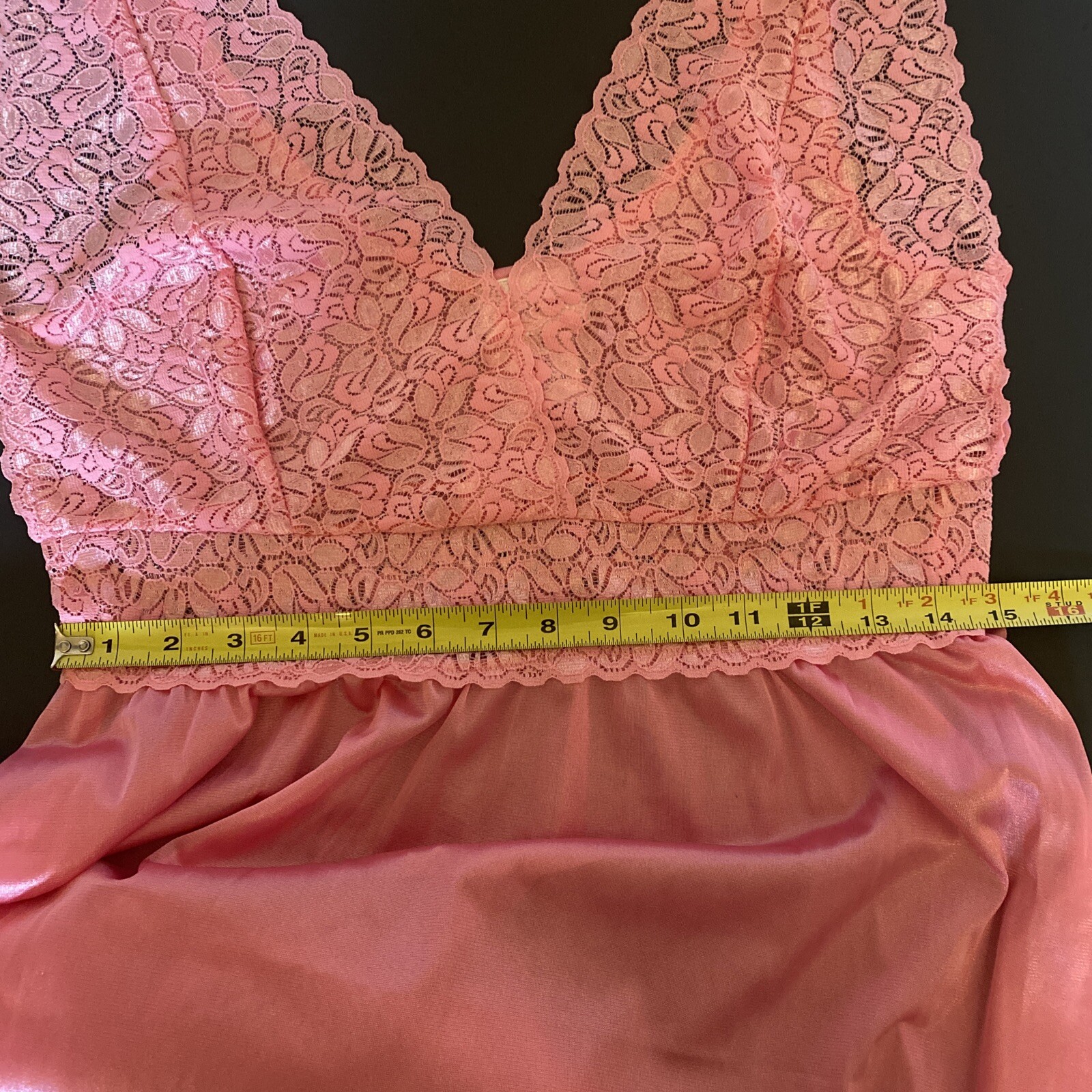 Vtg. Amoureuse Peignoir Set Pink Nightgown/Robe Size Medium Nylon