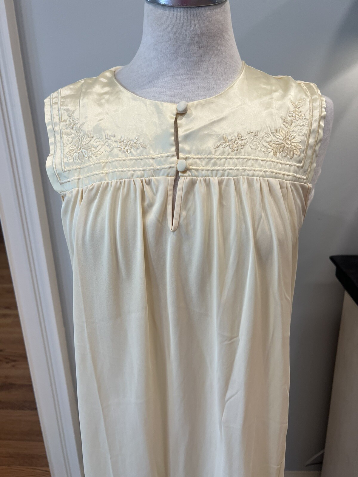 Vintage Sears Butter Yellow Peignoir Set Long Gown & Robe Lingerie Set S/M 36/38