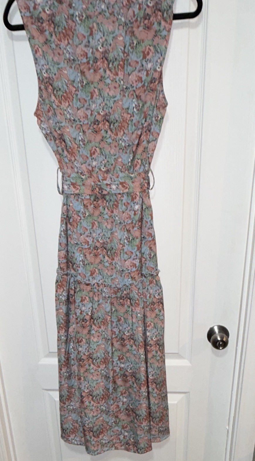 The Entro vintage floral inspired style dress by modern designer women’s Size L