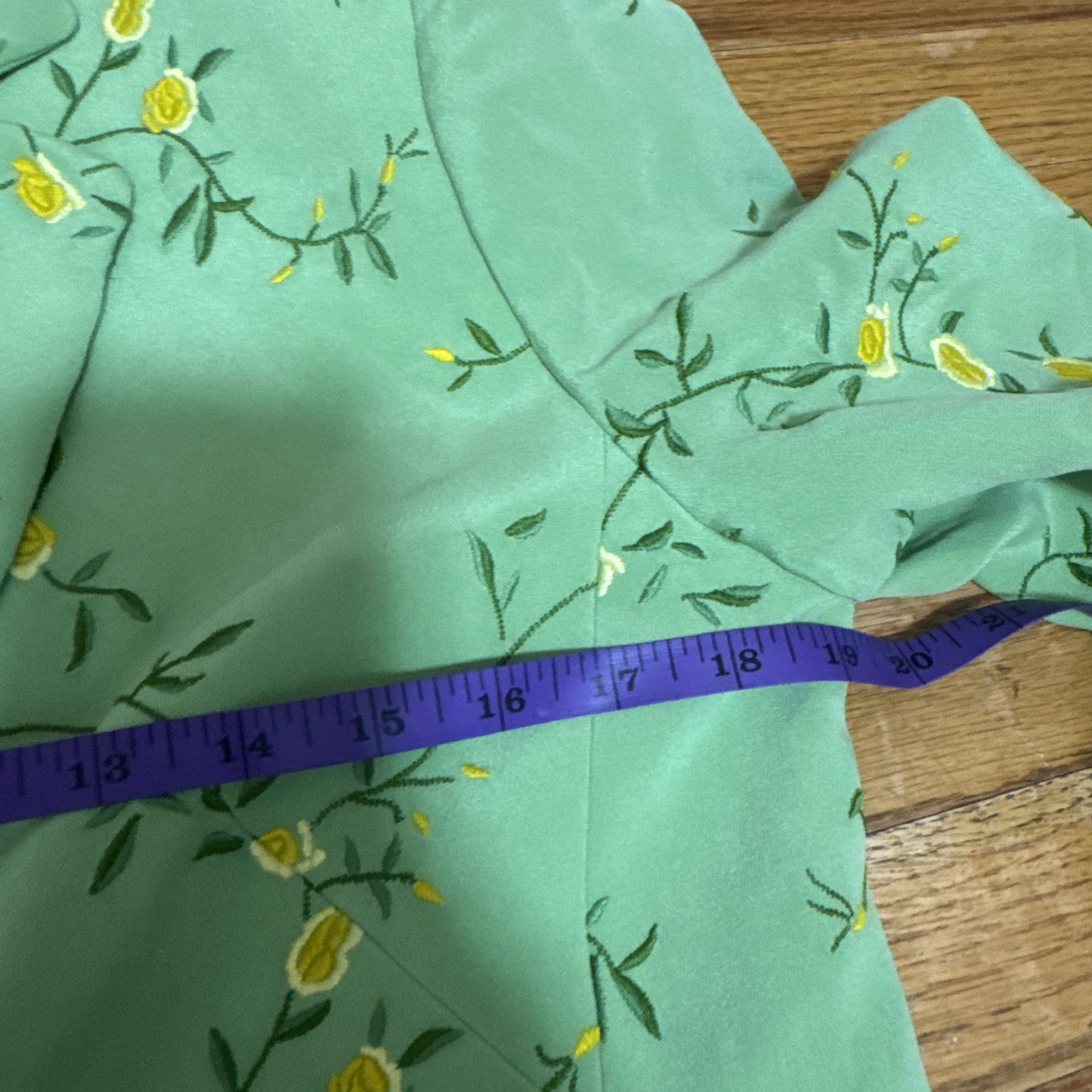 Vintage Rena Rowan Fully lined Grass Green Embroidered Silk Blazer Size 8