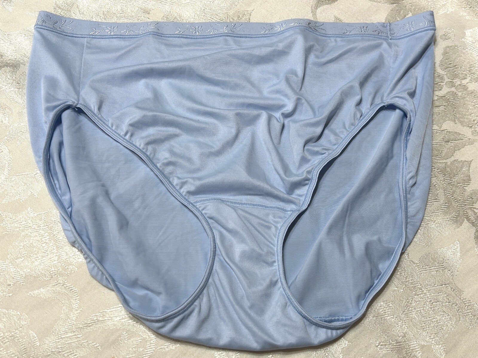 Vtg VANITY FAIR 13196 Body Fresh Ultra Soft Stretch Light & Luxe 9/2XL Panties
