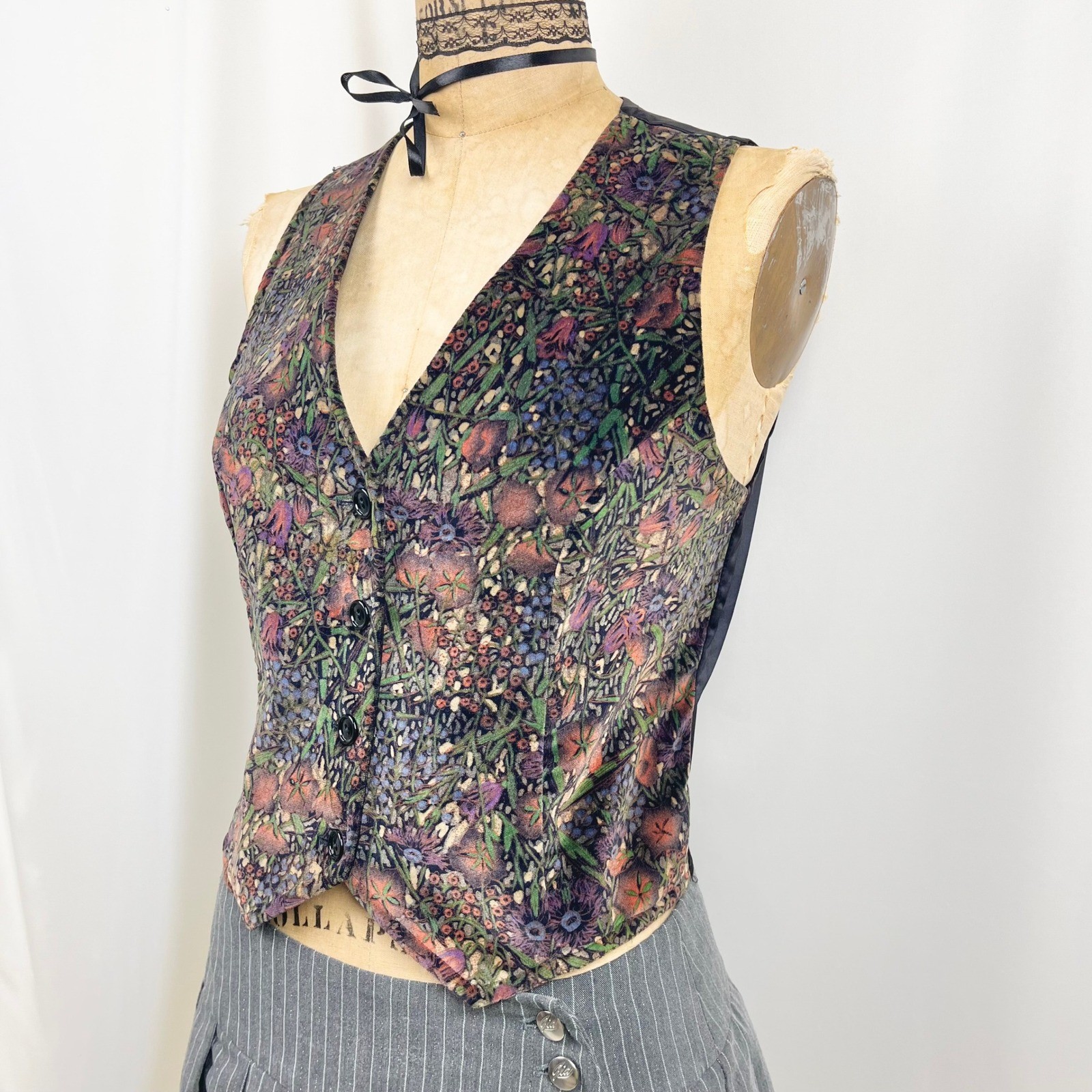 Vintage ILGWU Union Made Velvet Vest Floral Button Down 1970’s Retro Boho Size S