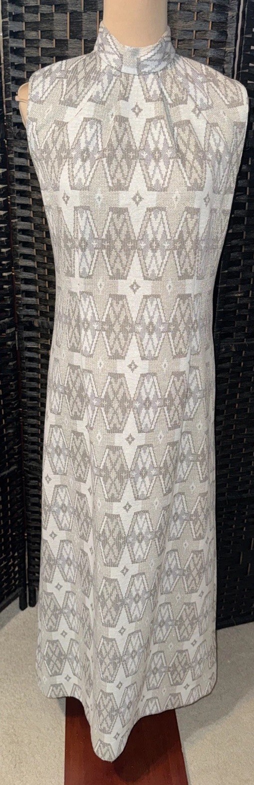 Vintage 1950-60’s Women J. Harlan Originals Silver Dress Size 12 Sleeveless