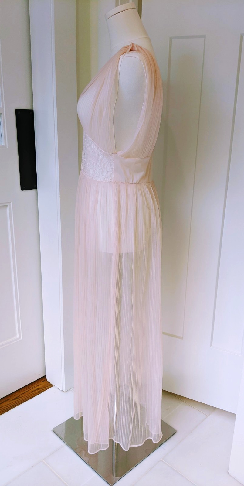 Vintage Nylon Tricot & Lace Pale Pink Very Sheer Peignoir Set Size M Gorgeous!!