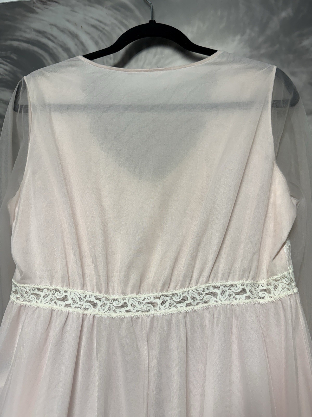VTG Olga Pink Full Sweep Lace Lingerie Chiffon Peignoir Robe 60s