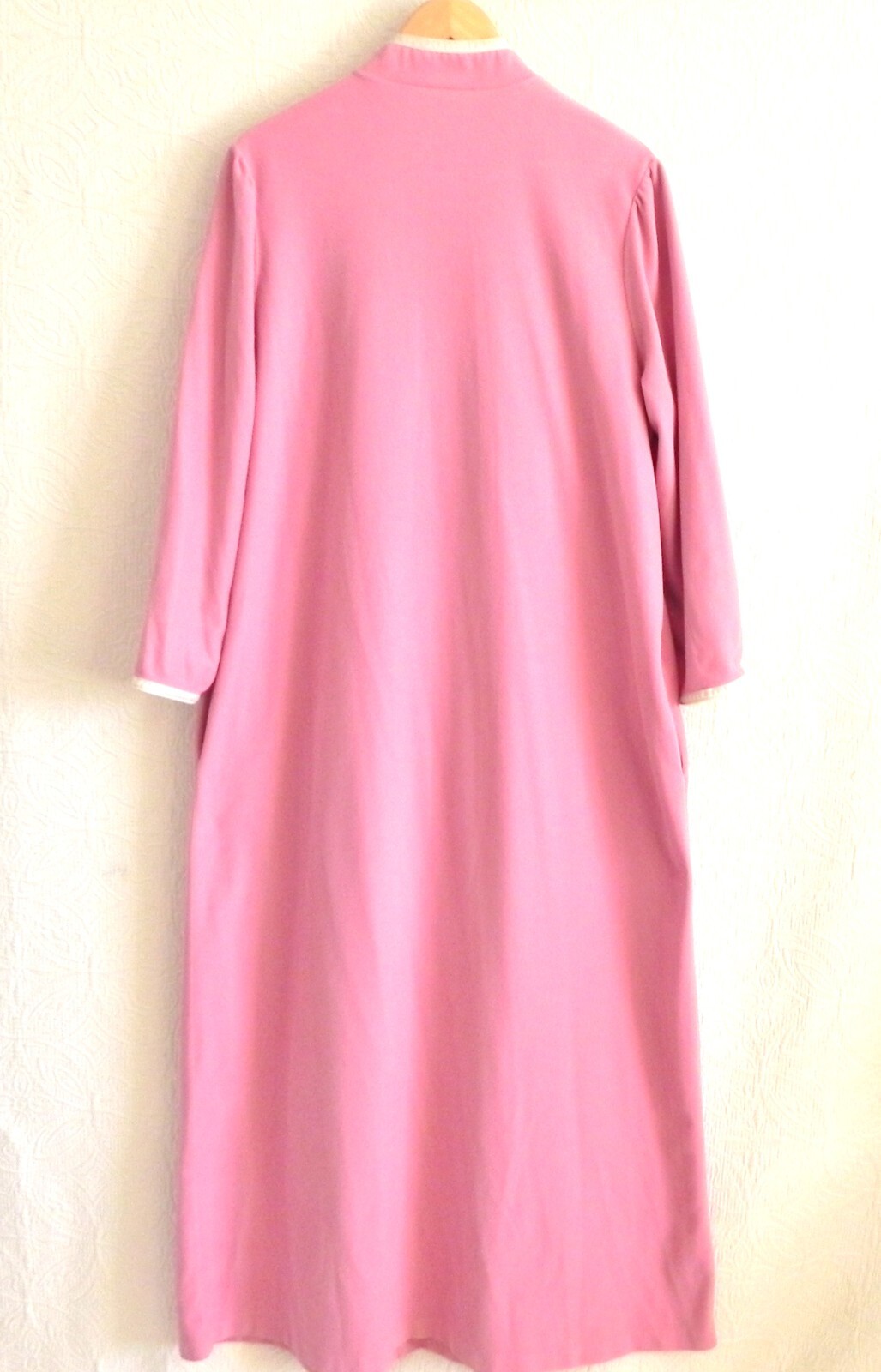 Avantique RARE Robe/Coverup Pink Velour Maxi Long Sleeve 3/4 Zip Pockets Size L
