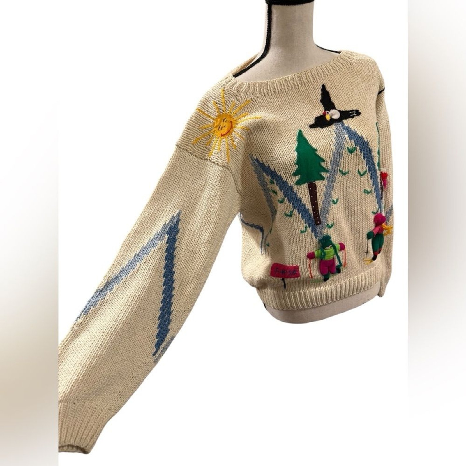 Vintage Peruvian 3D hand knit Cream Sweater ski mountain winter felt grannycore