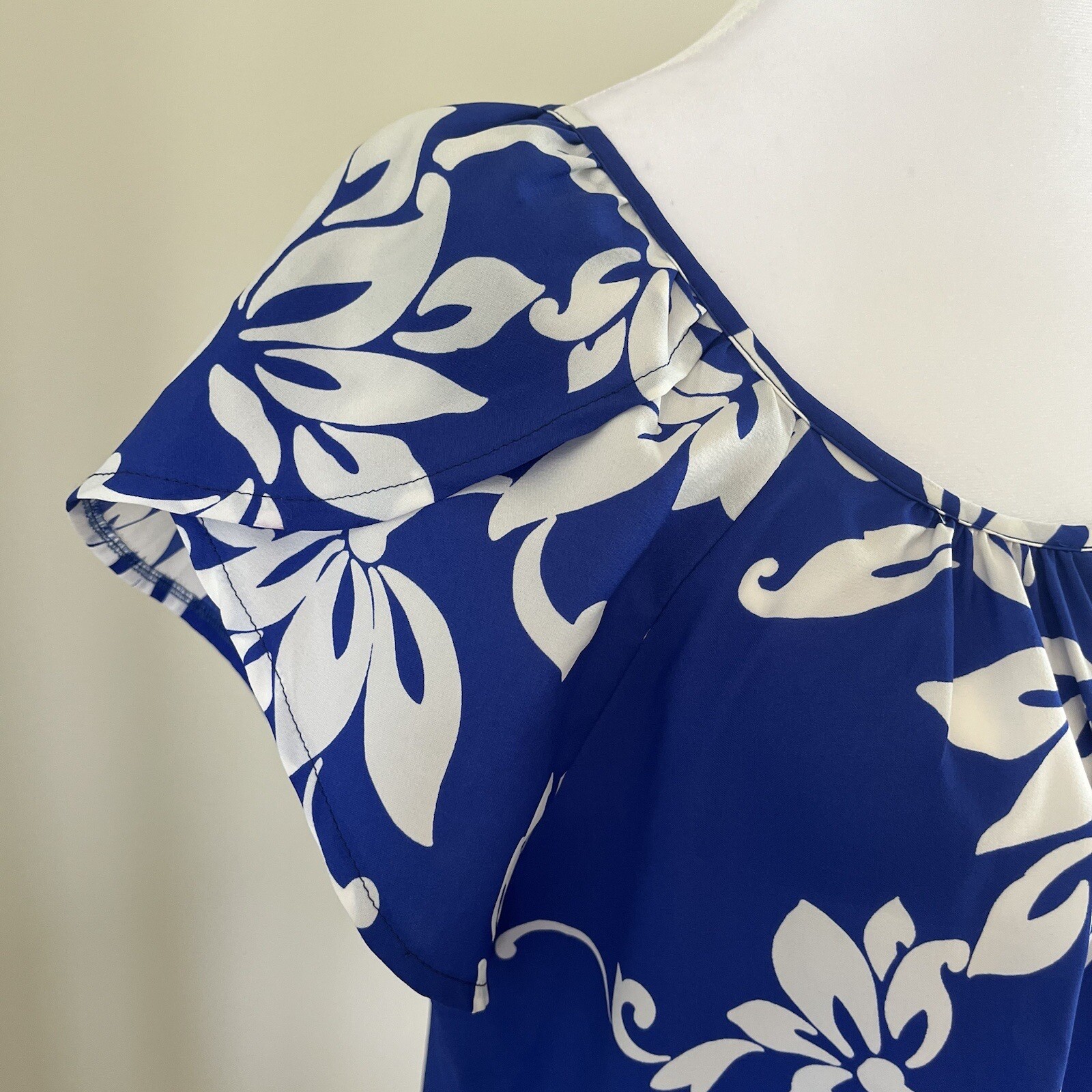 Vintage 60s Andrade Womens Hawaiian Midi Dress Classic Florals Blue White