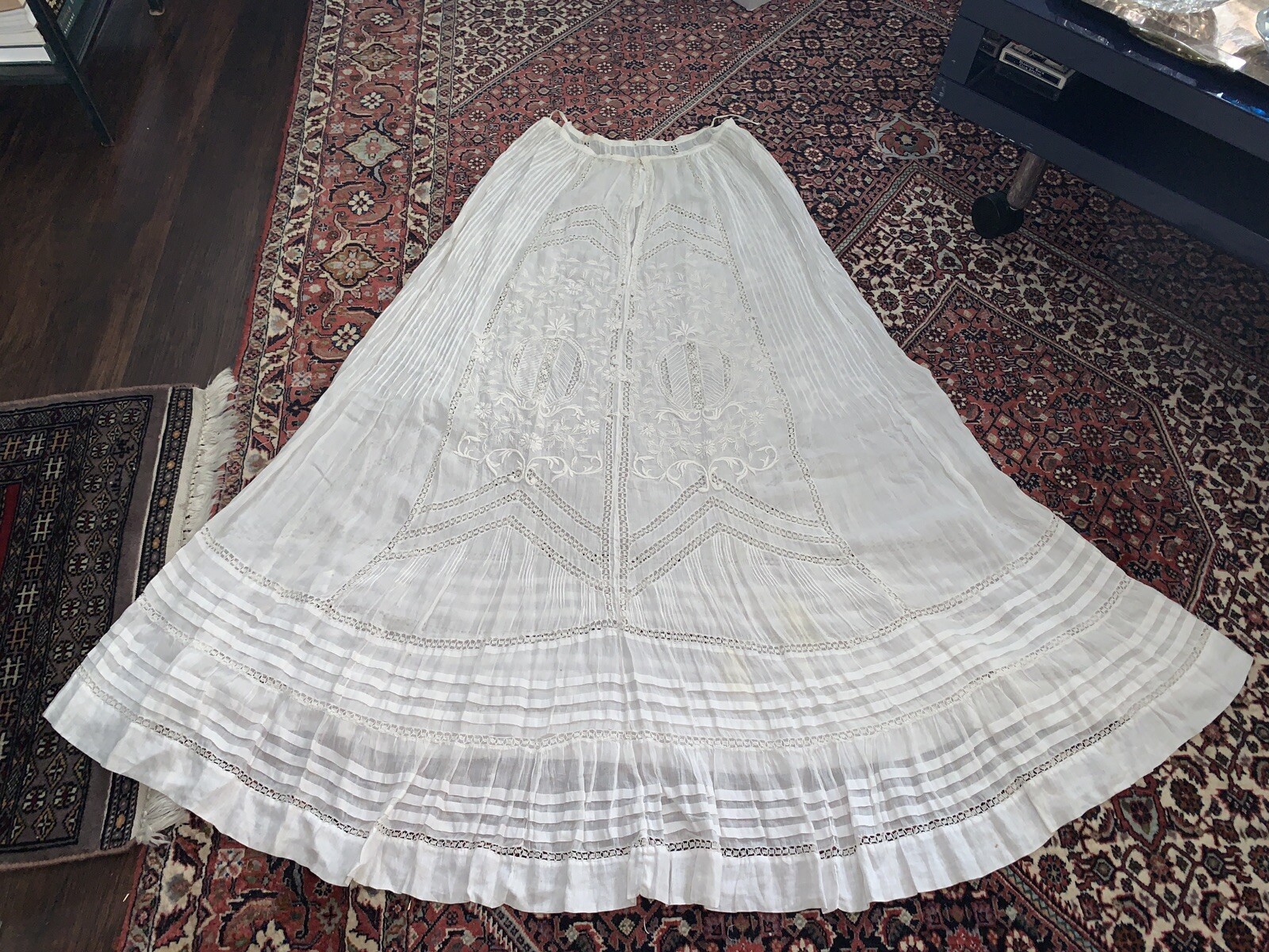 Rare 19th-Beginning of 20th Century Hand Made Lace & Embroidered Batiste Skirt