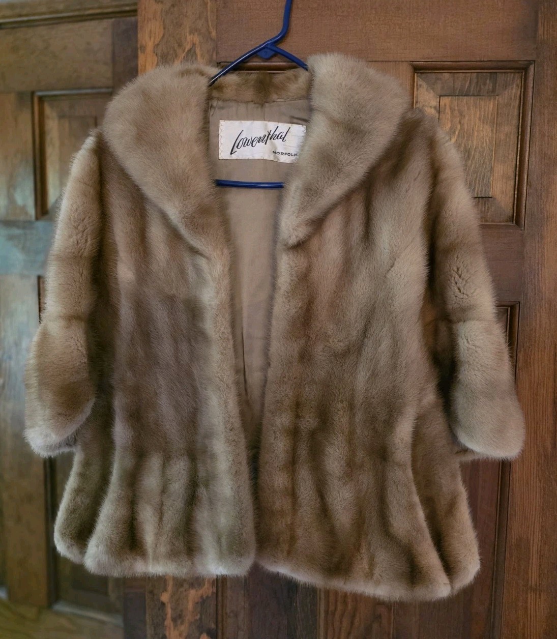 Mink Fur Wrap – Size Small/Medium – EMBA – (Lowenthal) Natural Brown Mink