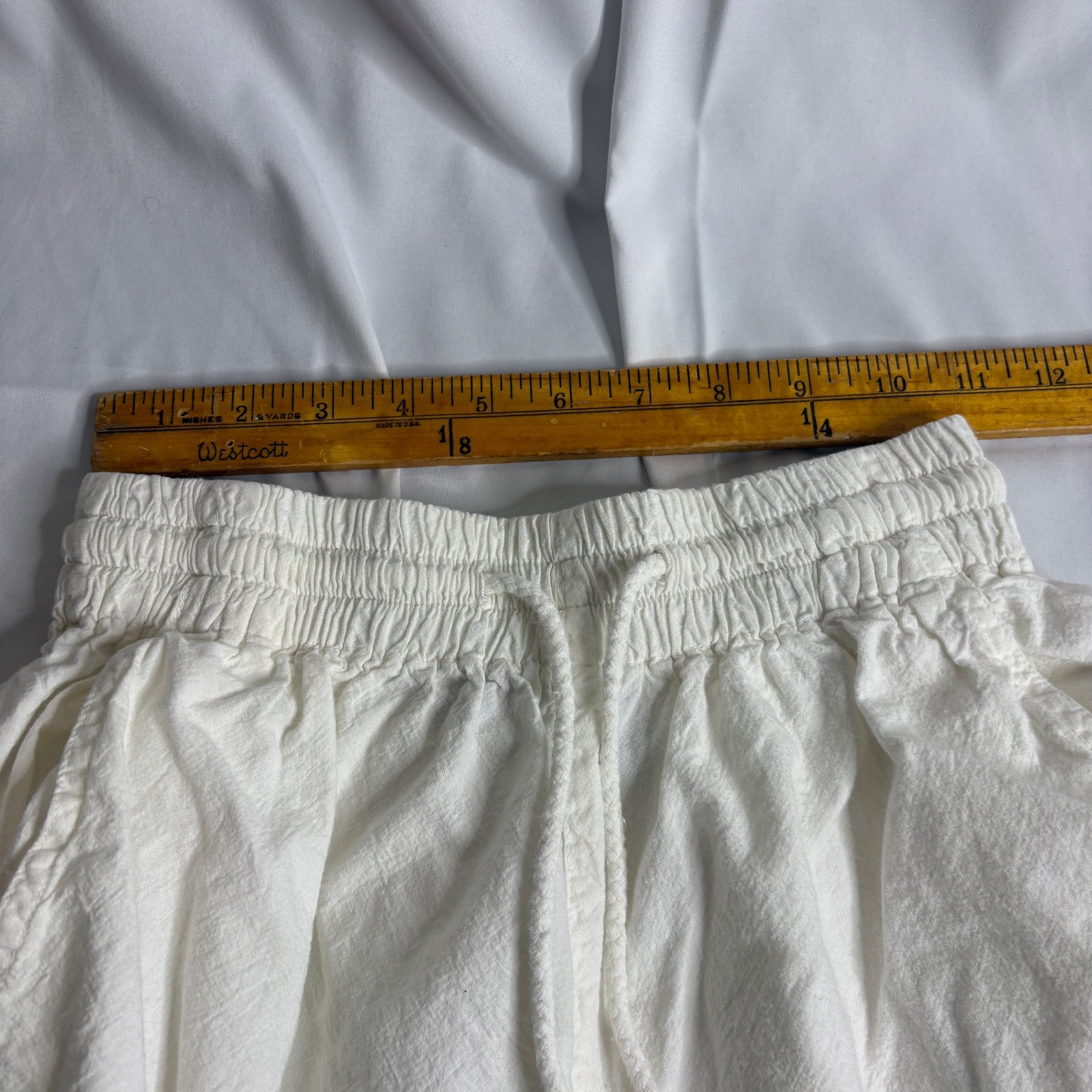 Vintage Erika & Company Shorts Womens Size Small White 90s Cotton