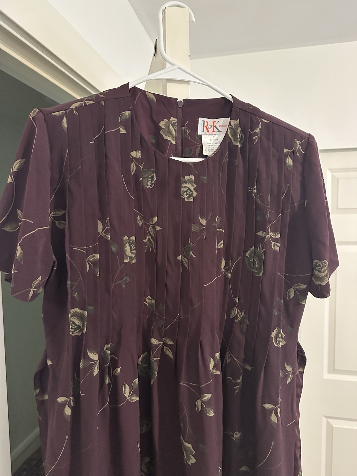 Vintage R & K Originals Dress Women’s Size 8 Deep Plum Floral Dress
