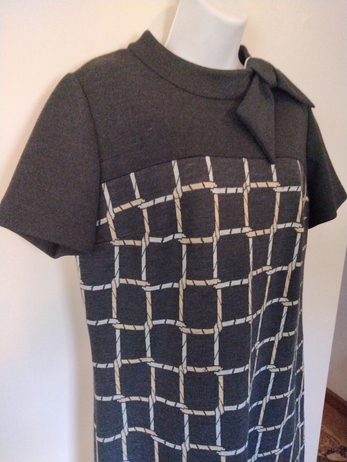 Vintage 1960s Leslie Fay Knit Dress Large Xl dark gray black ? abstract
