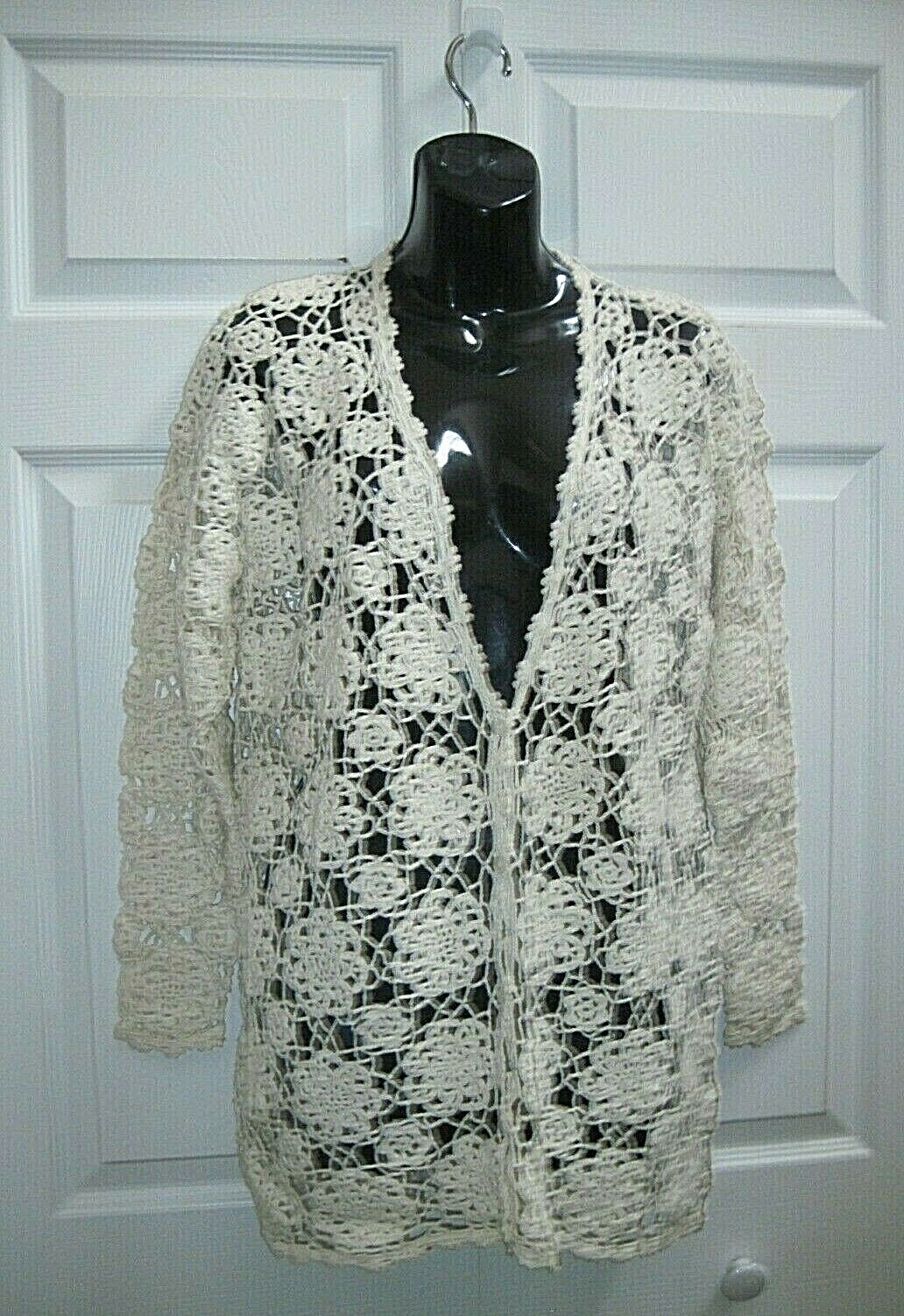 Styles to Go Women’s Large Crochet Knit Top Sweater Long Sleeves Buttons Front