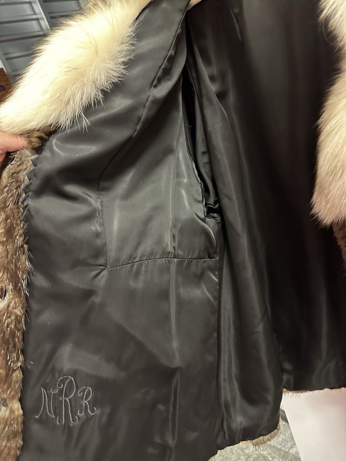 Vintage Canadian Muskrat With Fox Collar Fur Jacket