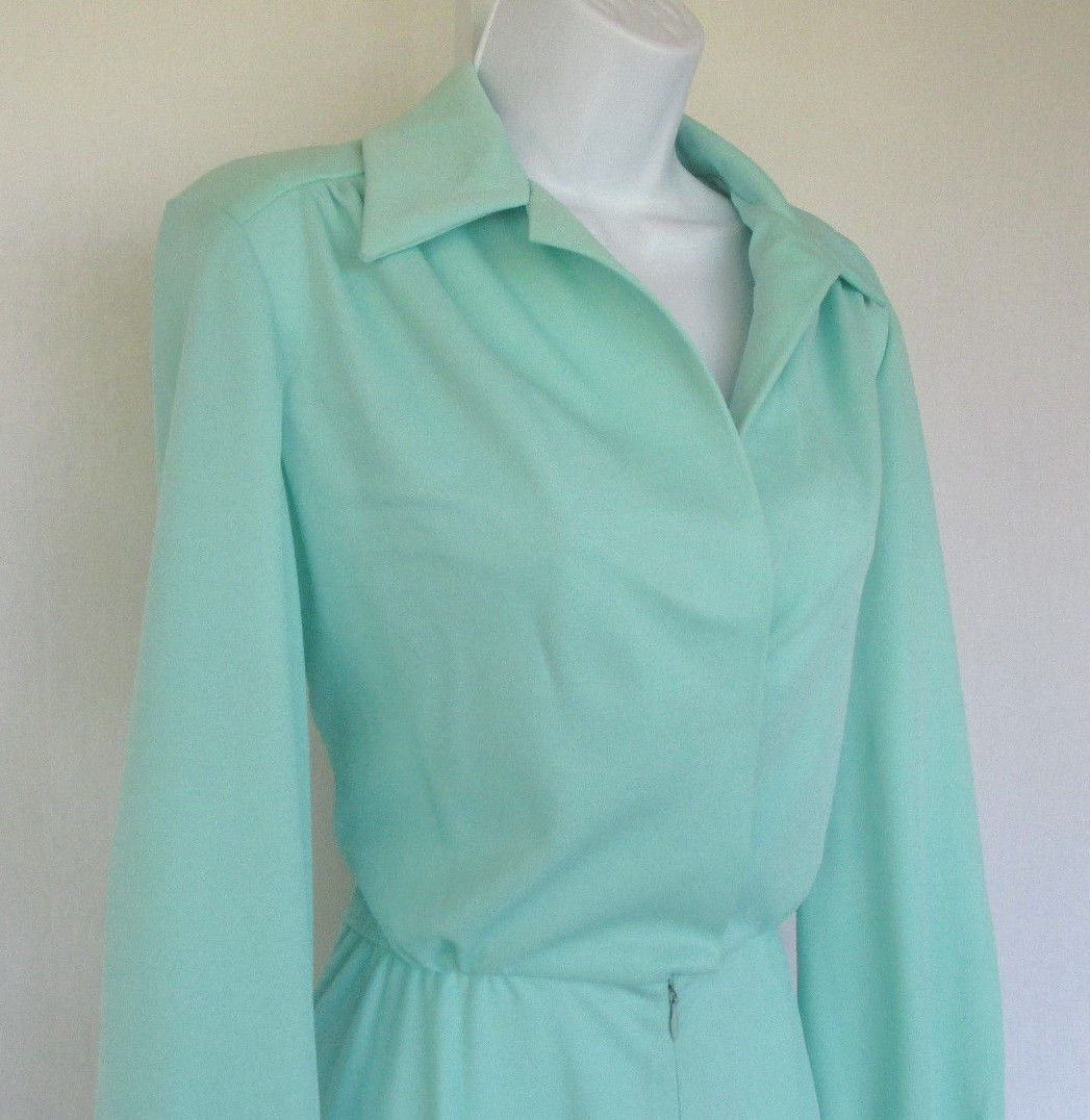 VINTAGE 1960s 70s MOD DOMINO FASHIONS DRESS SEAFOAM POLY CROCHETED BELT