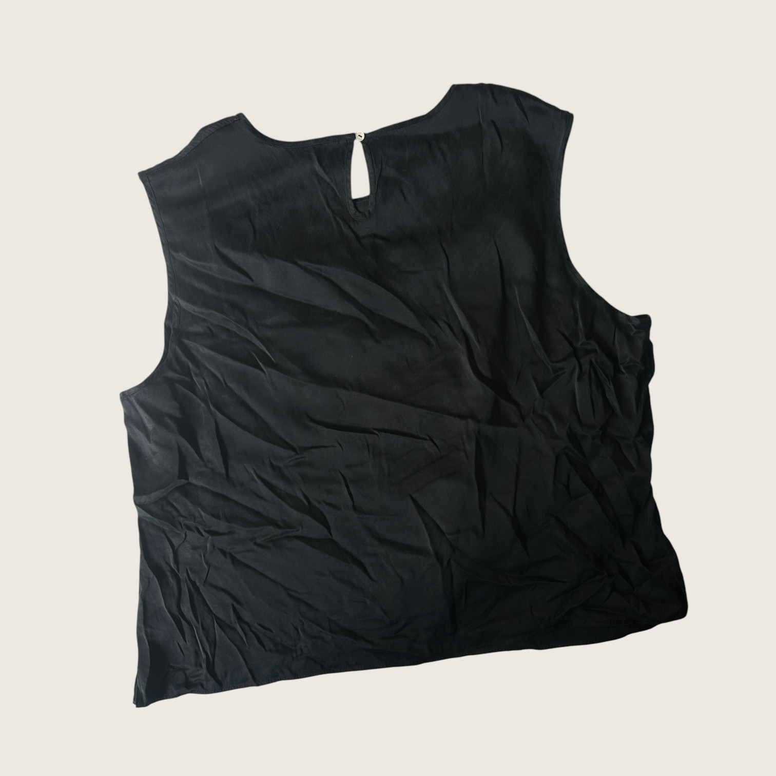 Vintage Black Silk Sleeveless Blouse Plus Size 2XL Keyhole Button Neck